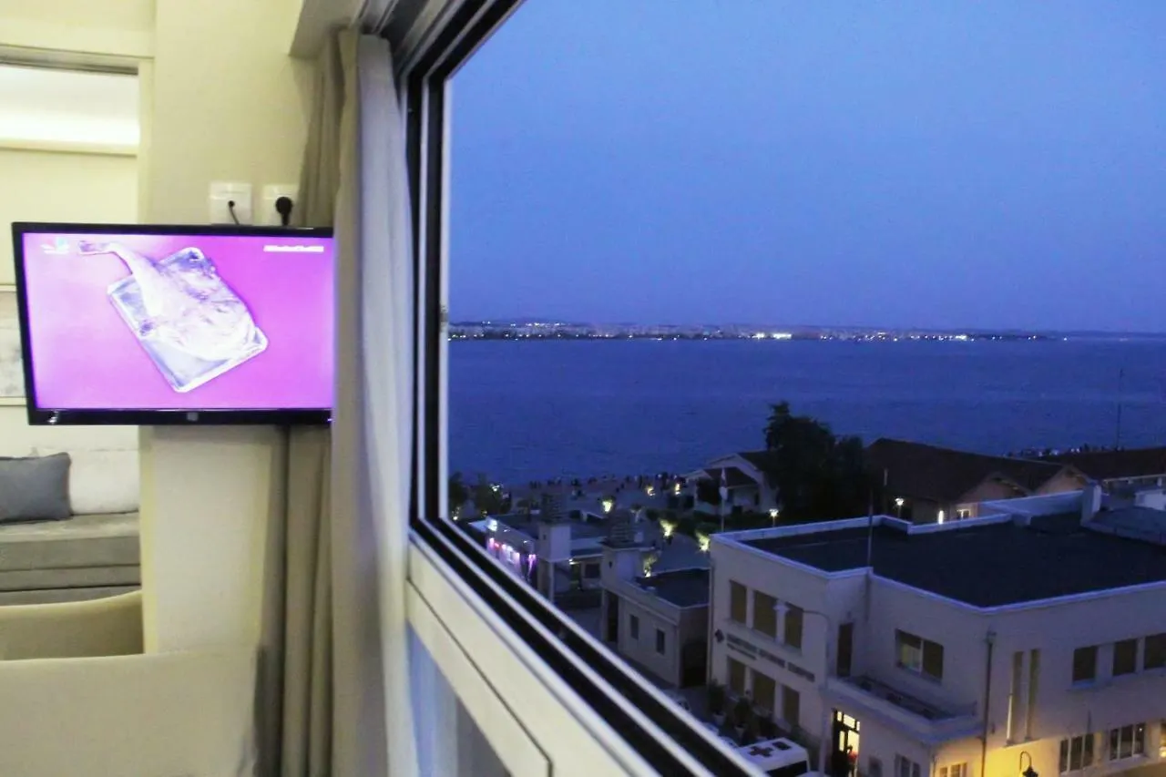 Waterfront Luxury Sea View Apartment Salonic
